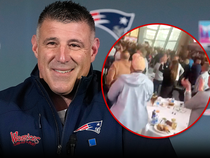 MAIN mike vrabel ovation getty x