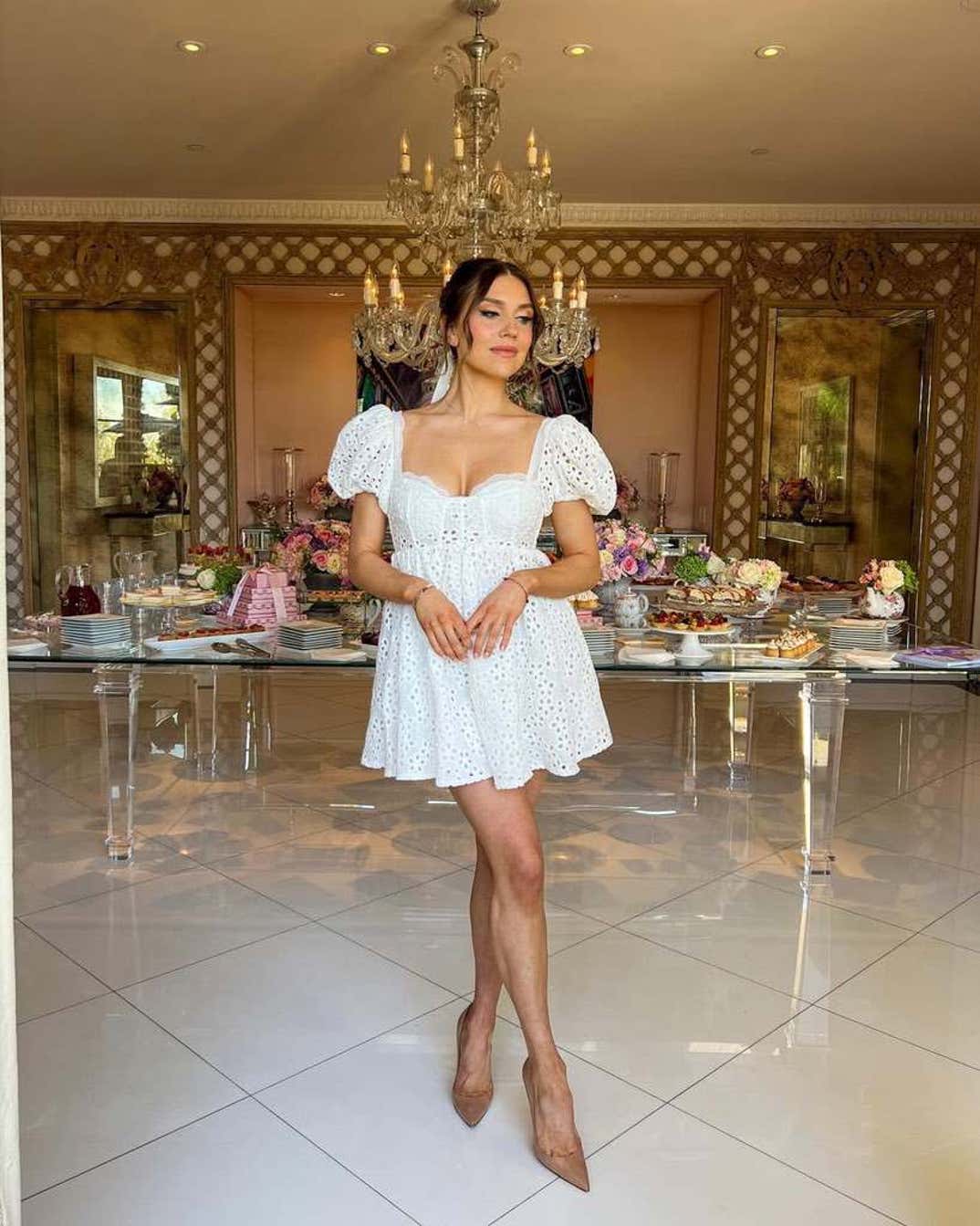 Jenna Johnson's Hot Shots 12