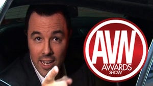 Seth MacFarlane Rejects Porn Awards -- I Can't Find an Opening