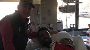 Isaiah Pead -- Staying Positive, Smiling ... During Hospital Recovery (PHOTOS)