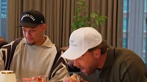 081925_kelce_mahomes_taste_test_v2