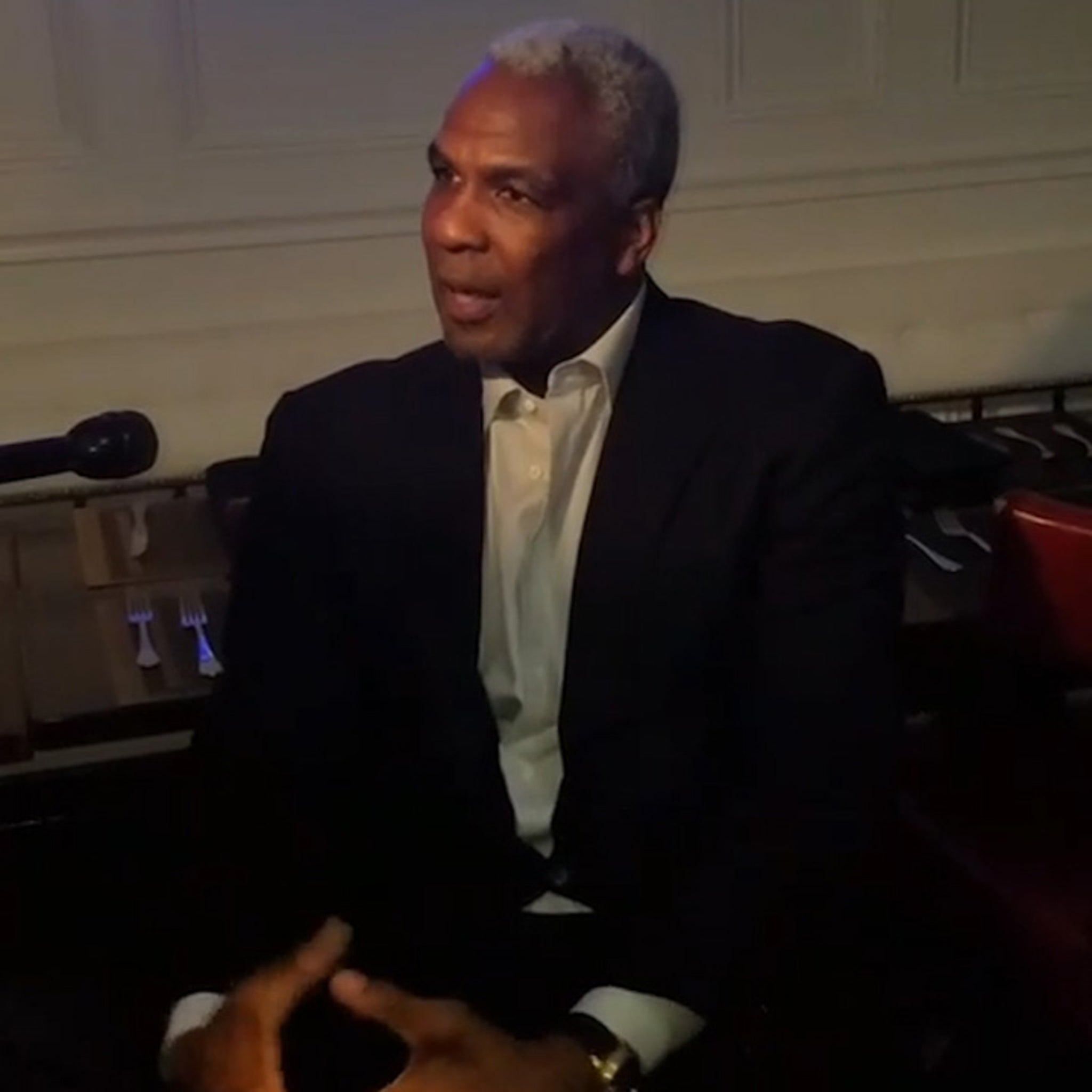 Charles Oakley: 'I Don't Know Why I Got Booted from Knicks Game' (VIDEO)