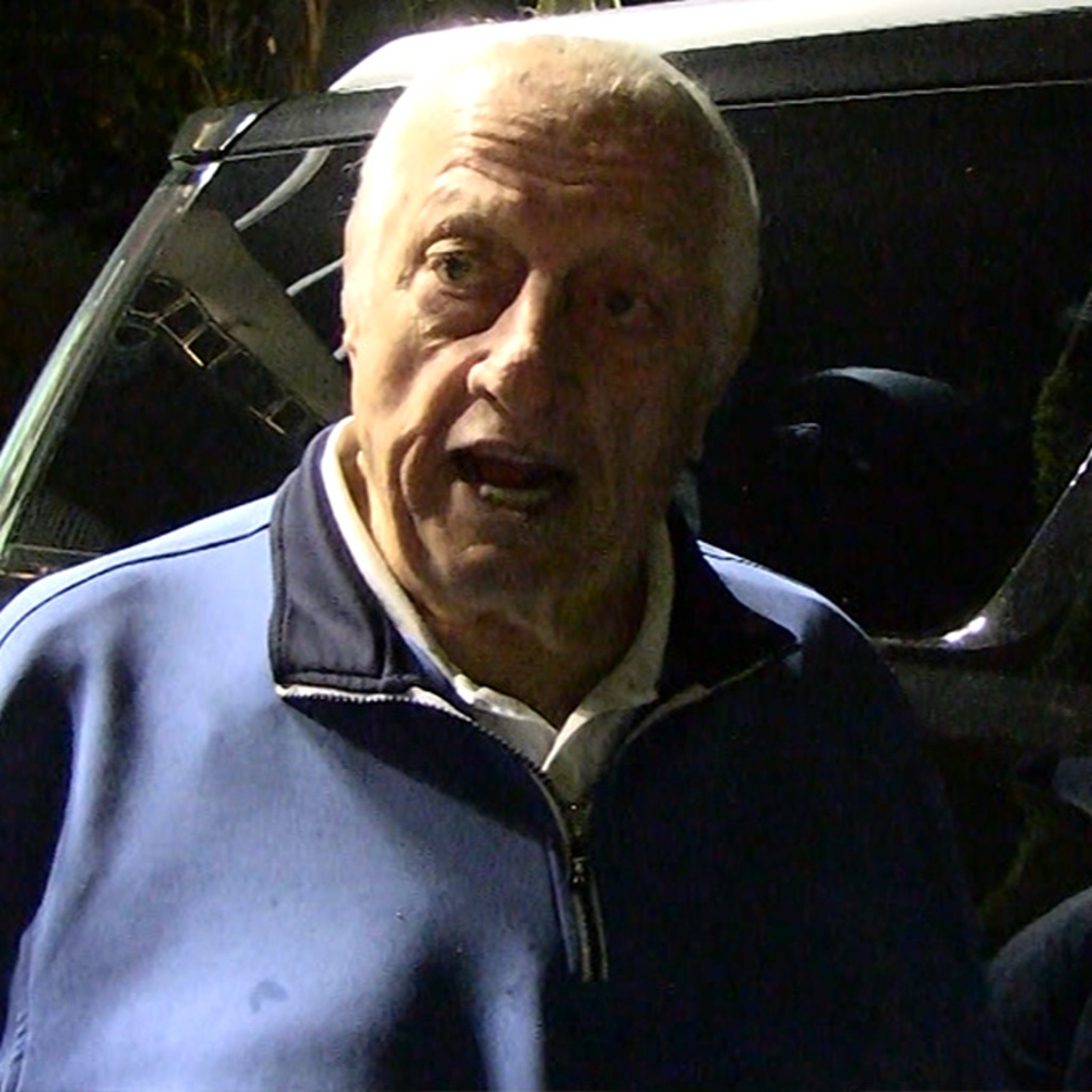 Tommy Lasorda: Dodgers legend remains hospitalized in Orange County - ABC7  Los Angeles