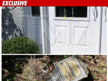 0908_dina_photo_launch_EX