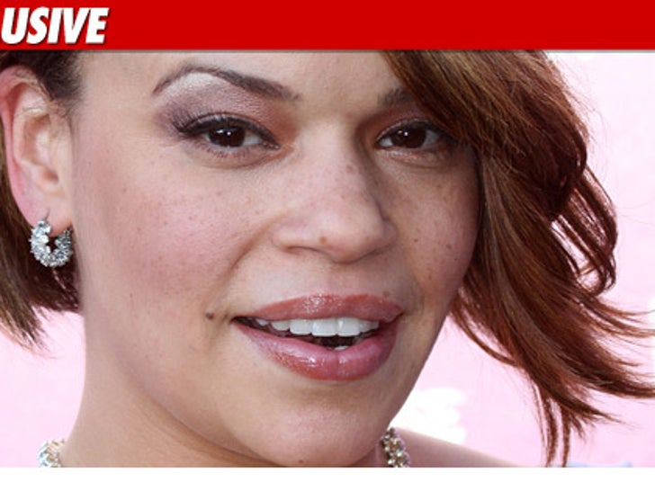 0821-faith-evans-getty-ex-2-credit