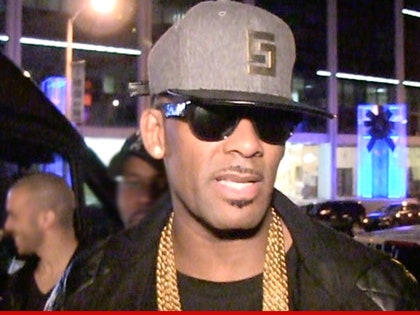 0327-r-kelly-tmz-01