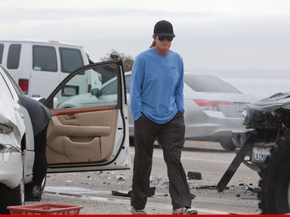 0608_BRUCE_JENNER_accident-scene