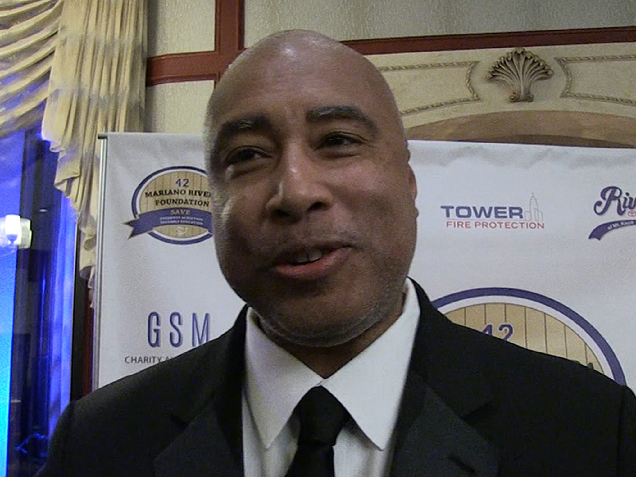 Bernie Williams Still Won't Admit He's Retired - TV - Vulture