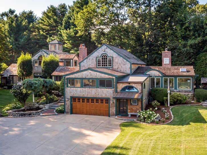 Joe Perry Finds Buyer for Massachusetts Home