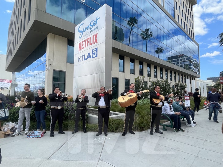 mariachi band comes out to support the writers strike