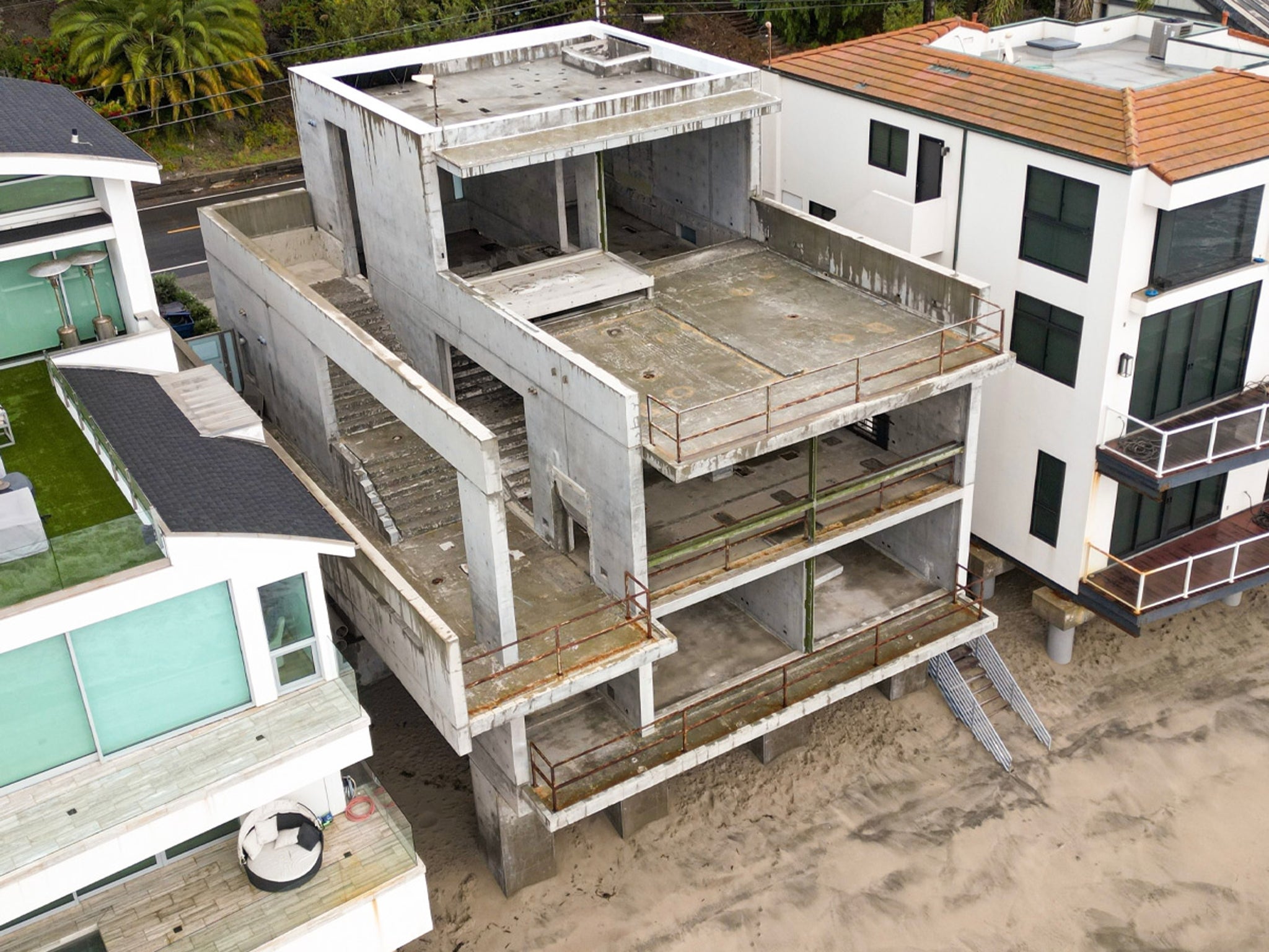 Kanye West's Gutted $53M Malibu Mansion, Take A Look Inside