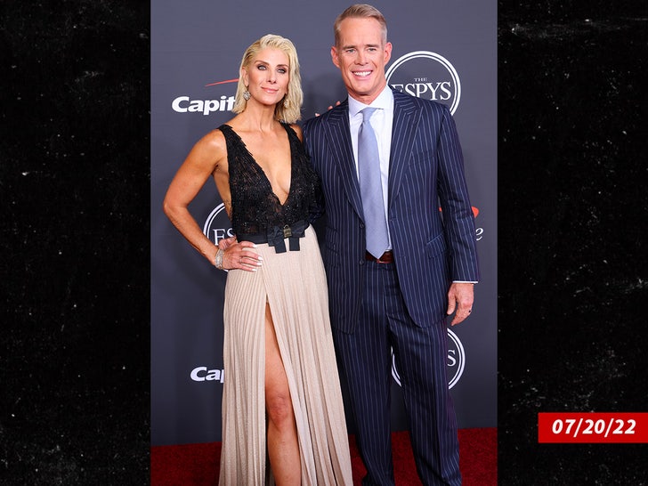 091124 joe buck michelle beisner sub getty