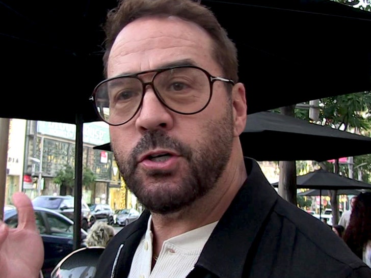 A estrela de ‘Entourage’, Jeremy Piven, ladrão em casa, jóias no valor de US $ 200 mil roubadas