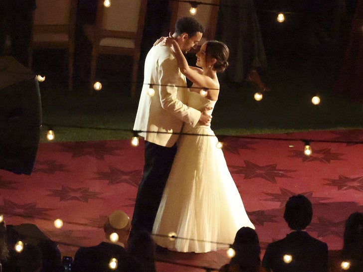 Alexia Umansky and Jake Zingerman Get Married