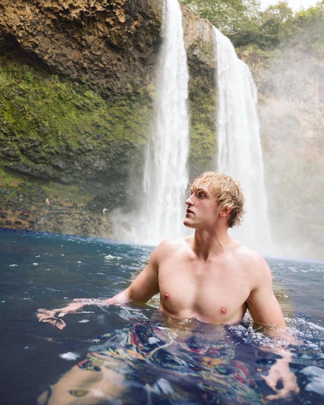 Logan Paul Hot Shots0001