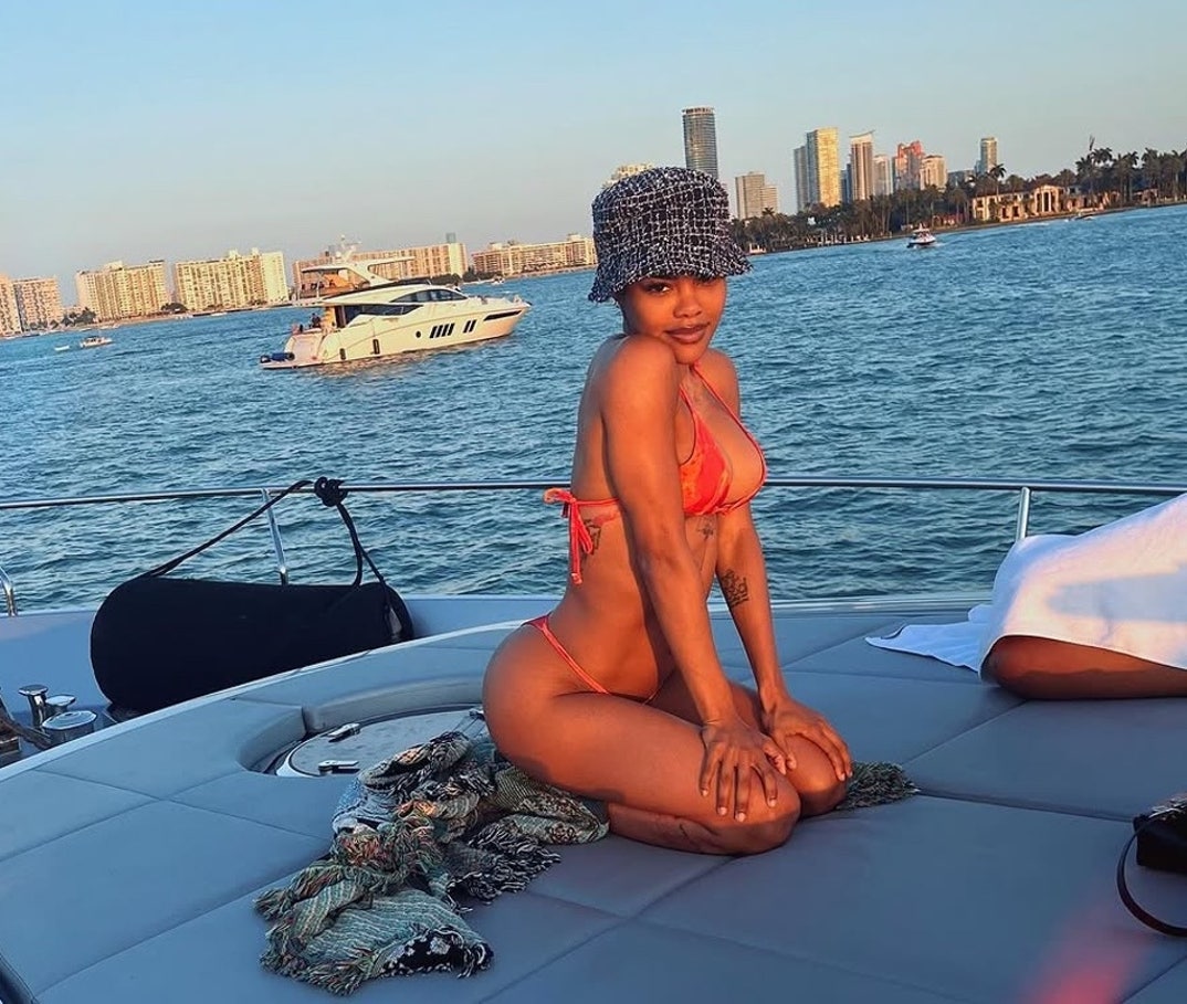 1209 Teyana Taylor Hot Shots 4