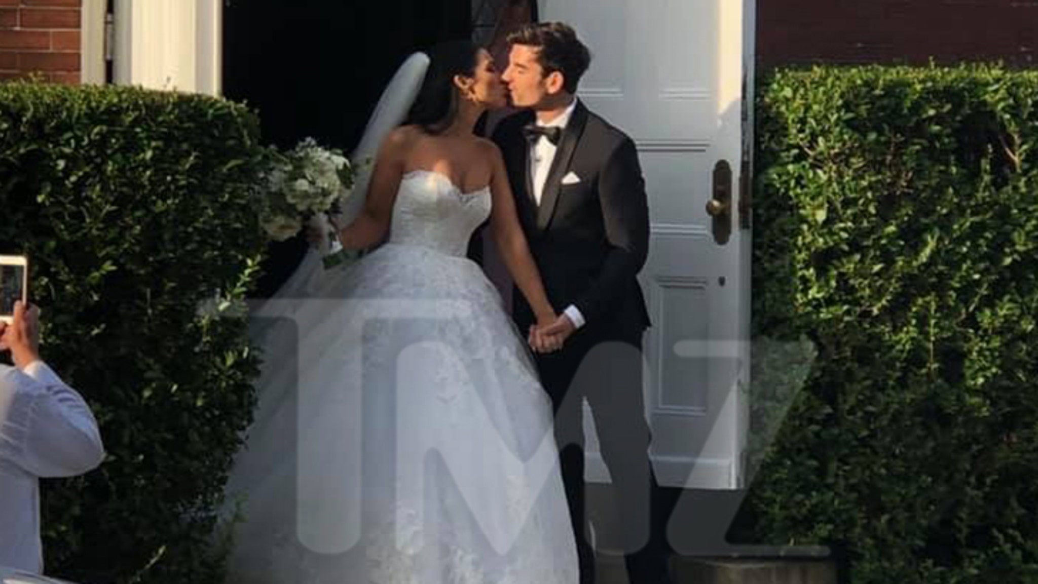 Photos Of Bachelor Stars Ashley Iaconetti And Jared Haibon S Wedding