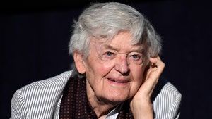 Hal Holbrook Dead at 95, Famous Roles as Mark Twain and Deep Throat
