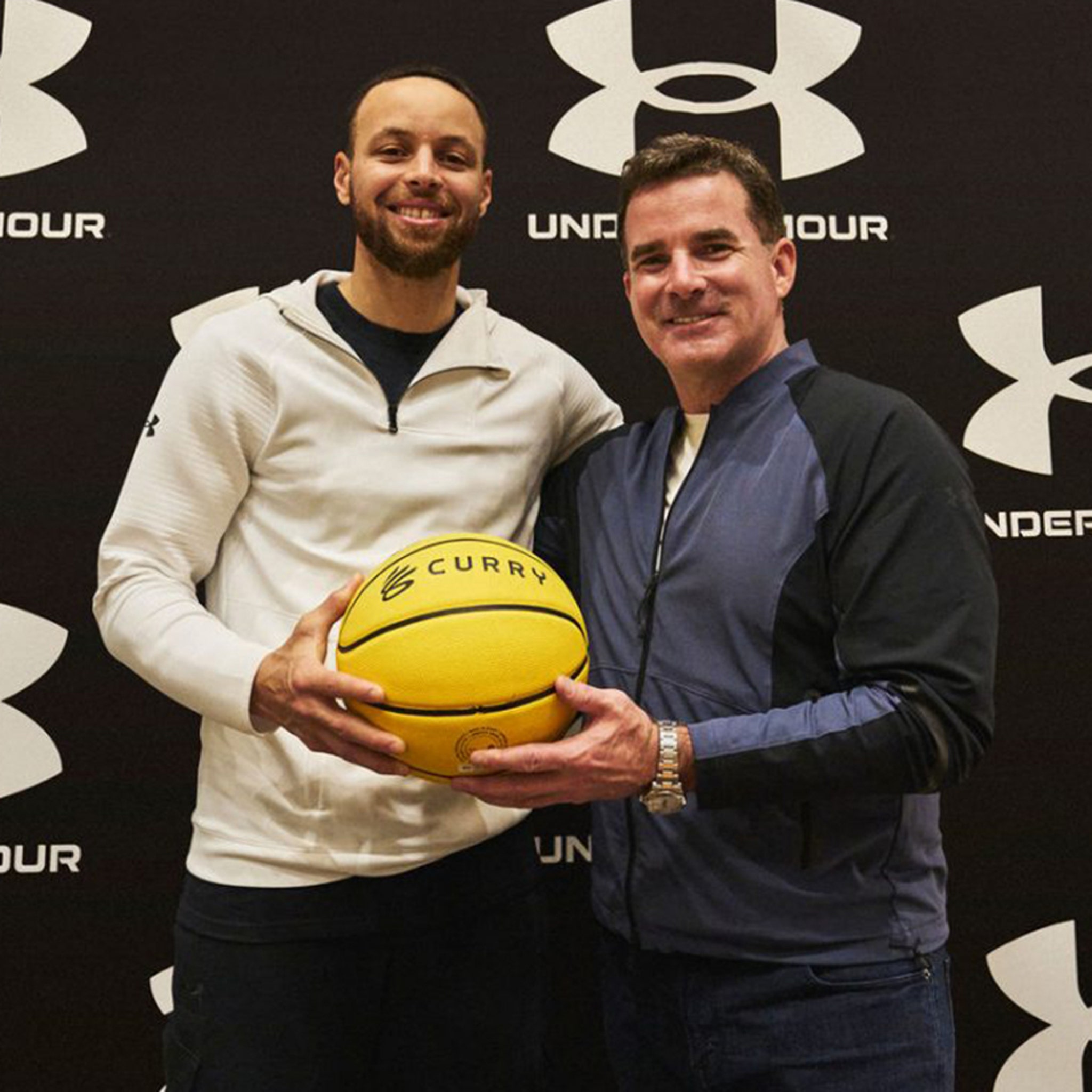 Warriors' Stephen Curry, Under Armour Agree to New Contract