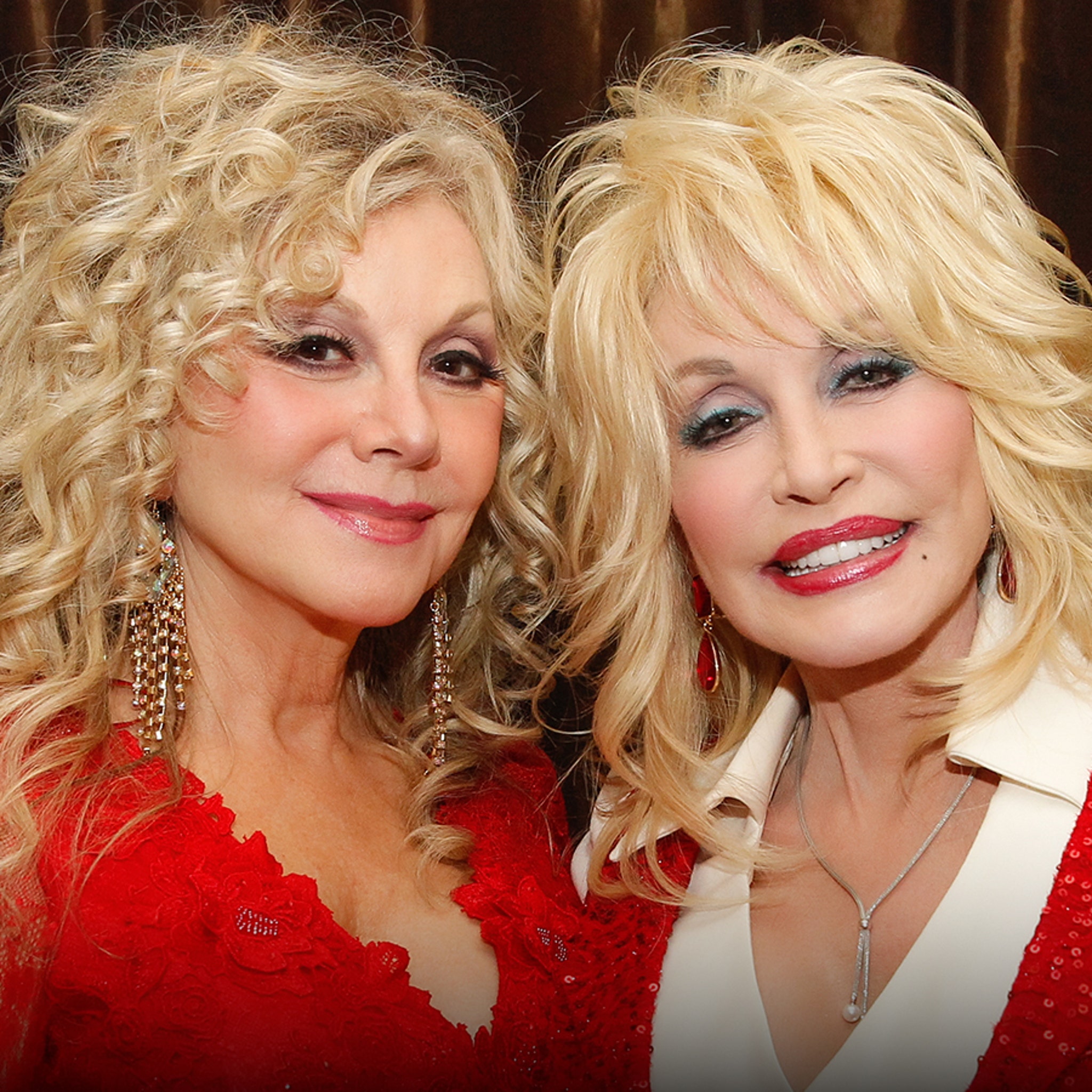 Dolly Parton's Sister Breaks Silence on Icon's Death