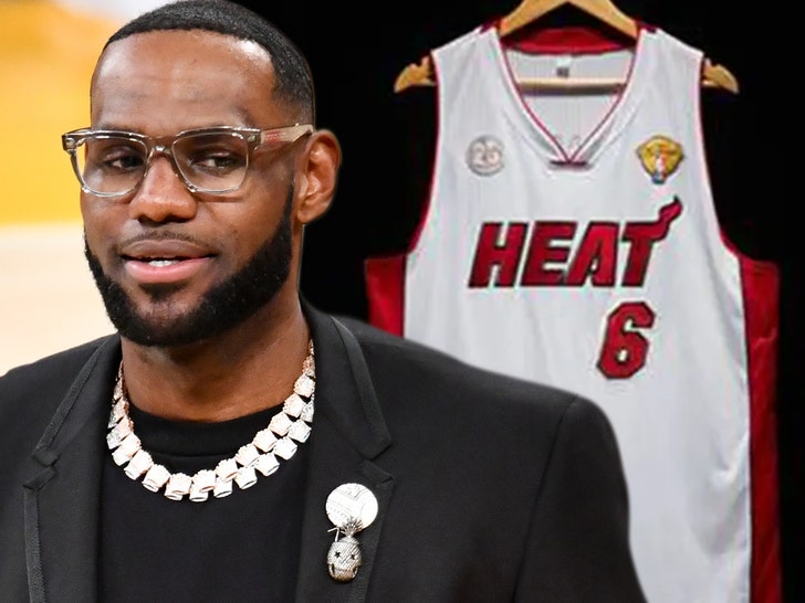 LeBron James' jersey from Game 7 of 2013 NBA Finals sells for over