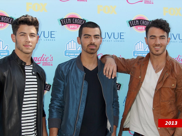 jonas brothers 2013 getty 1