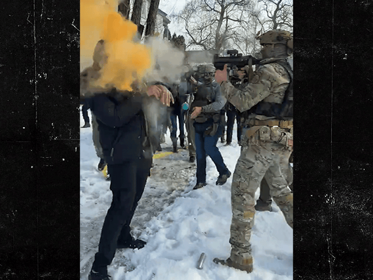 010726_minneapolis_ice_agent_primary