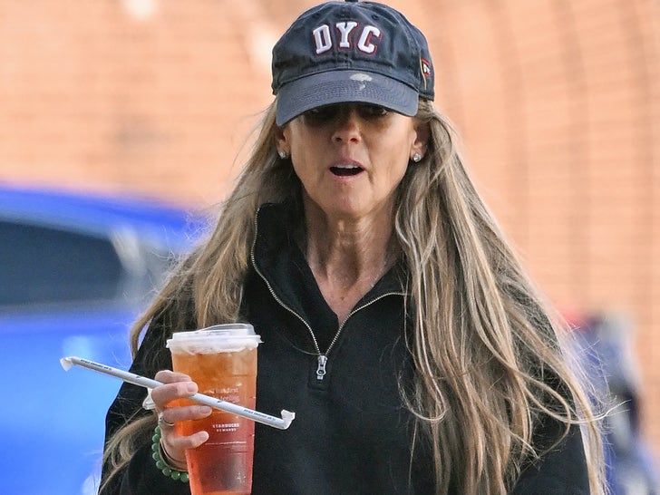 0220-Nicole-Curtis-Wychodzi z dzieckiem-SUB-1