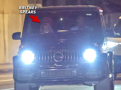 britney spears easter sunday backgrid 4