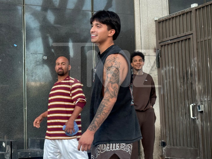 santos salazar out of jail tmz wm 3