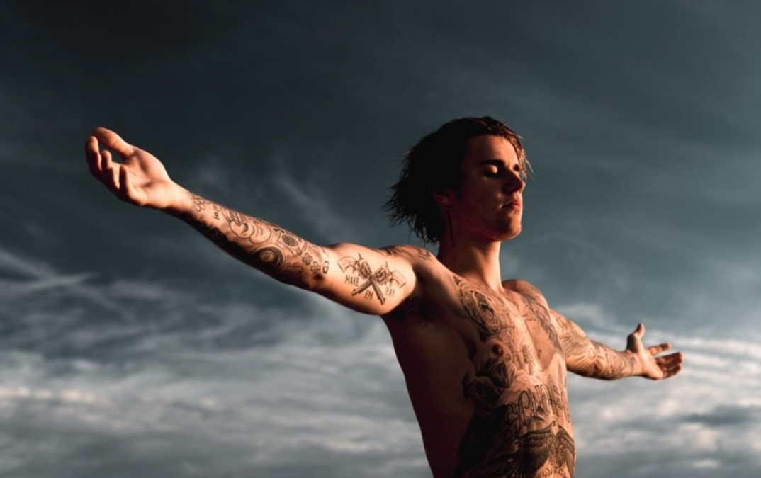 justin-bieber-shirtless-hot-photos5