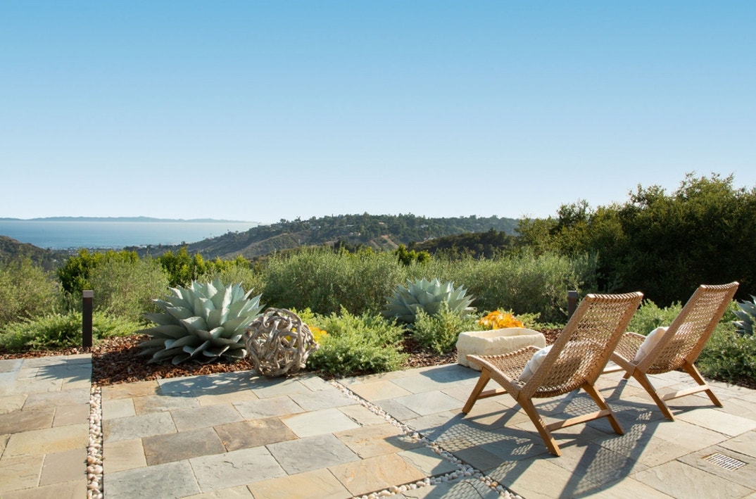 Christopher Lloyd Selling SB Retreat 19