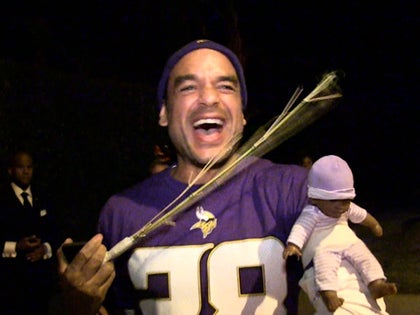 102514_adrian_peterson_costume_primary