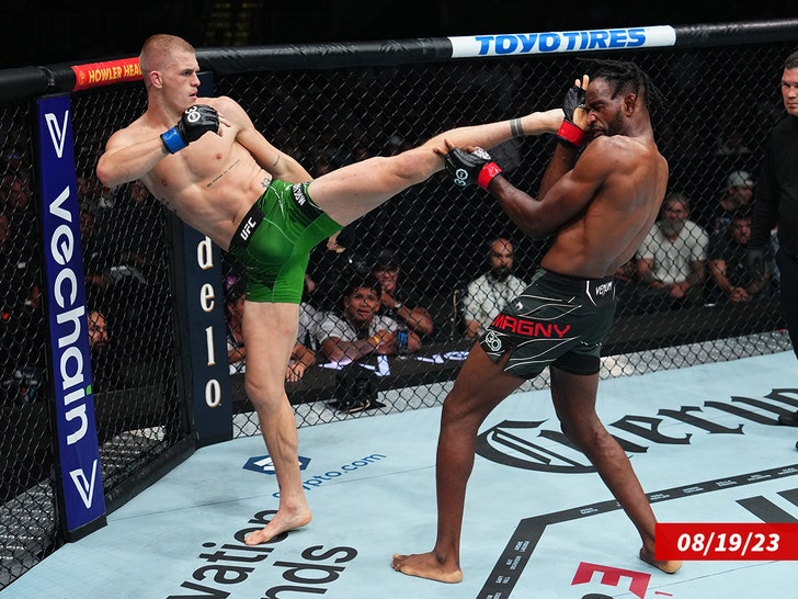 Ian Garry Neil Magny sub getty swipe