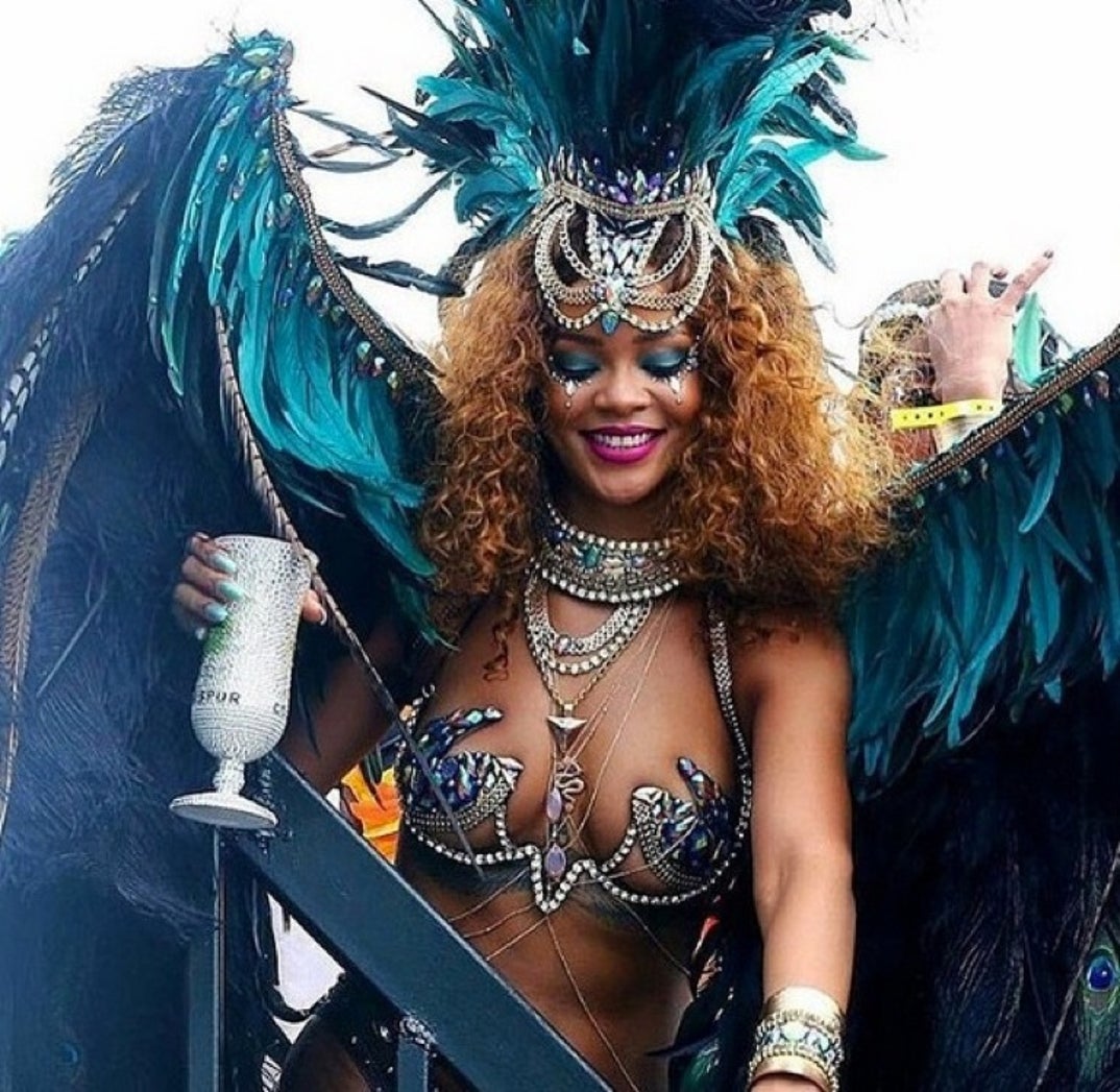 0909_rihanna_snapshots03