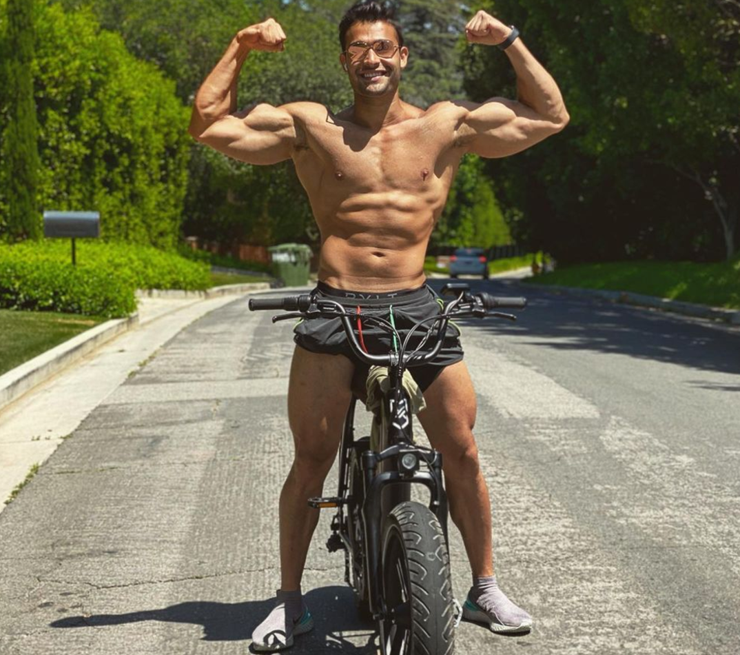 Sam Asghari hot shots photos7