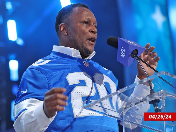 Barry Sanders Reveals He Suffered Heart Attack Last Year