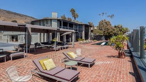 0402-larry-elison-malibu-beach-house-photos-primary