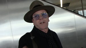 030519_keifer_sutherland_primary