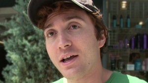 1101-Daryl Sabara-tmz-01