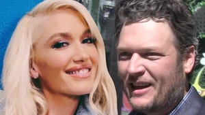 Gwen Stefani, Blake Shelton File for Marriage License, Weekend Wedding in Works