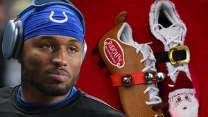 Colts' Isaiah Rodgers Cops Light-Up Rudolph, Santa Cleats For Vikings Game