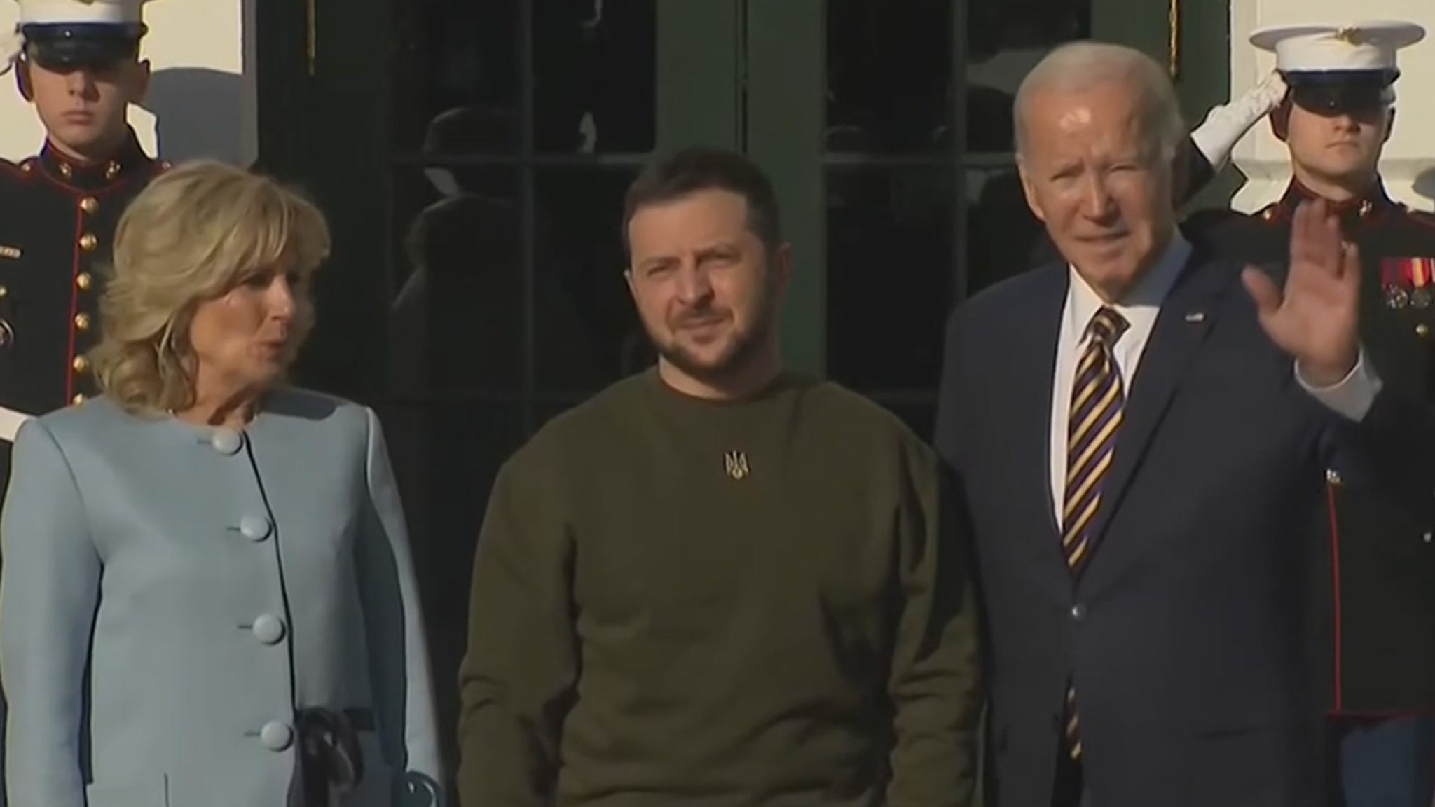 Ukraine's Zelensky Arrives at White House, Meets President Biden thumbnail