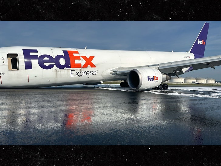 fedex plane crash