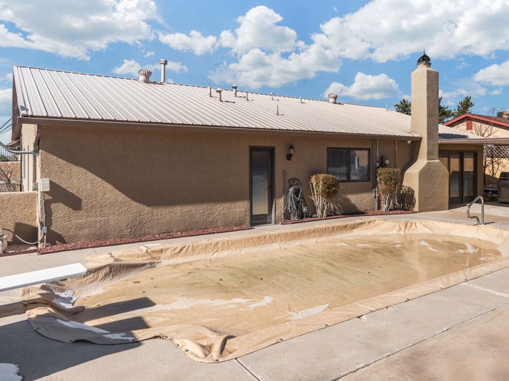 0203-Breaking-Bad-House-SUB-2