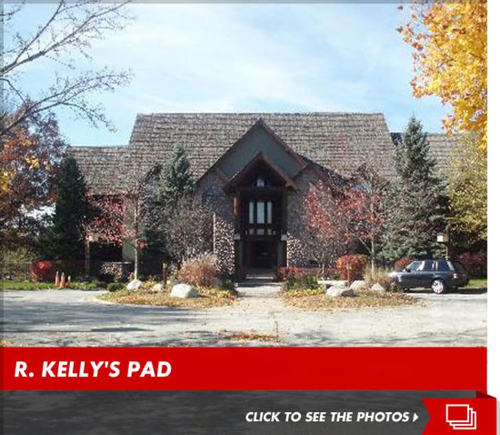 R. Kelly Takes DEVASTATING Loss on Mansion Auction
