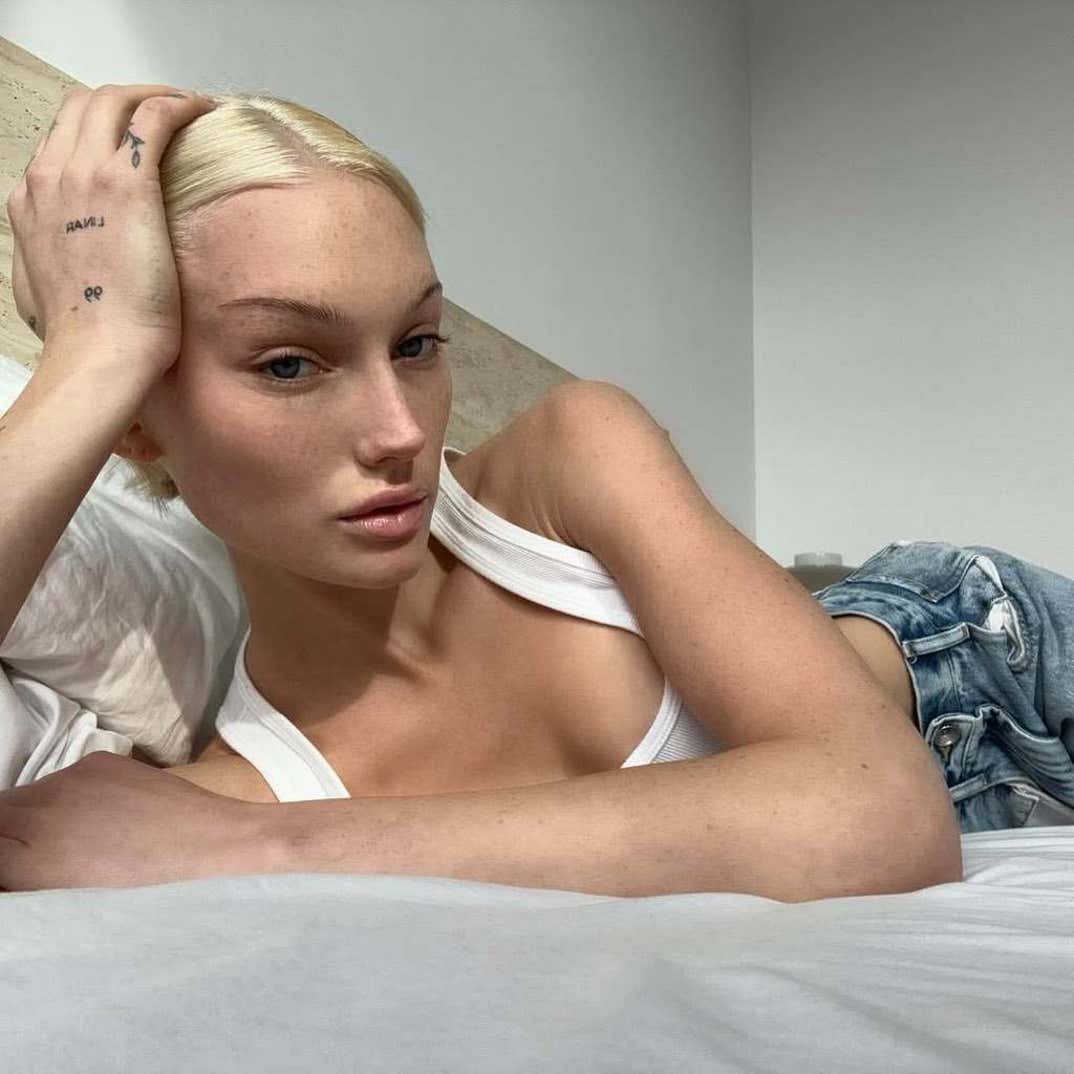 0121 Meredith Duxbury Hot Shots 21