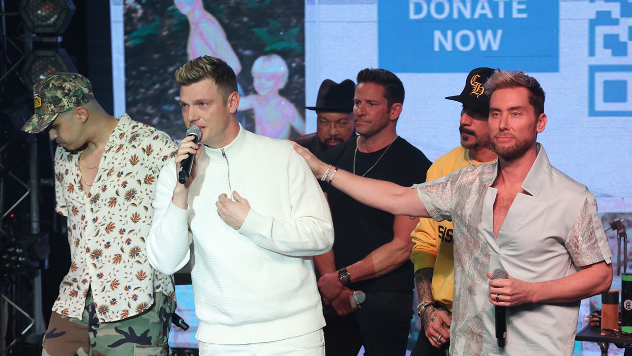 El concierto benéfico de Aaron Carter con los Backstreet Boys, NSYNC y más recauda $150,000