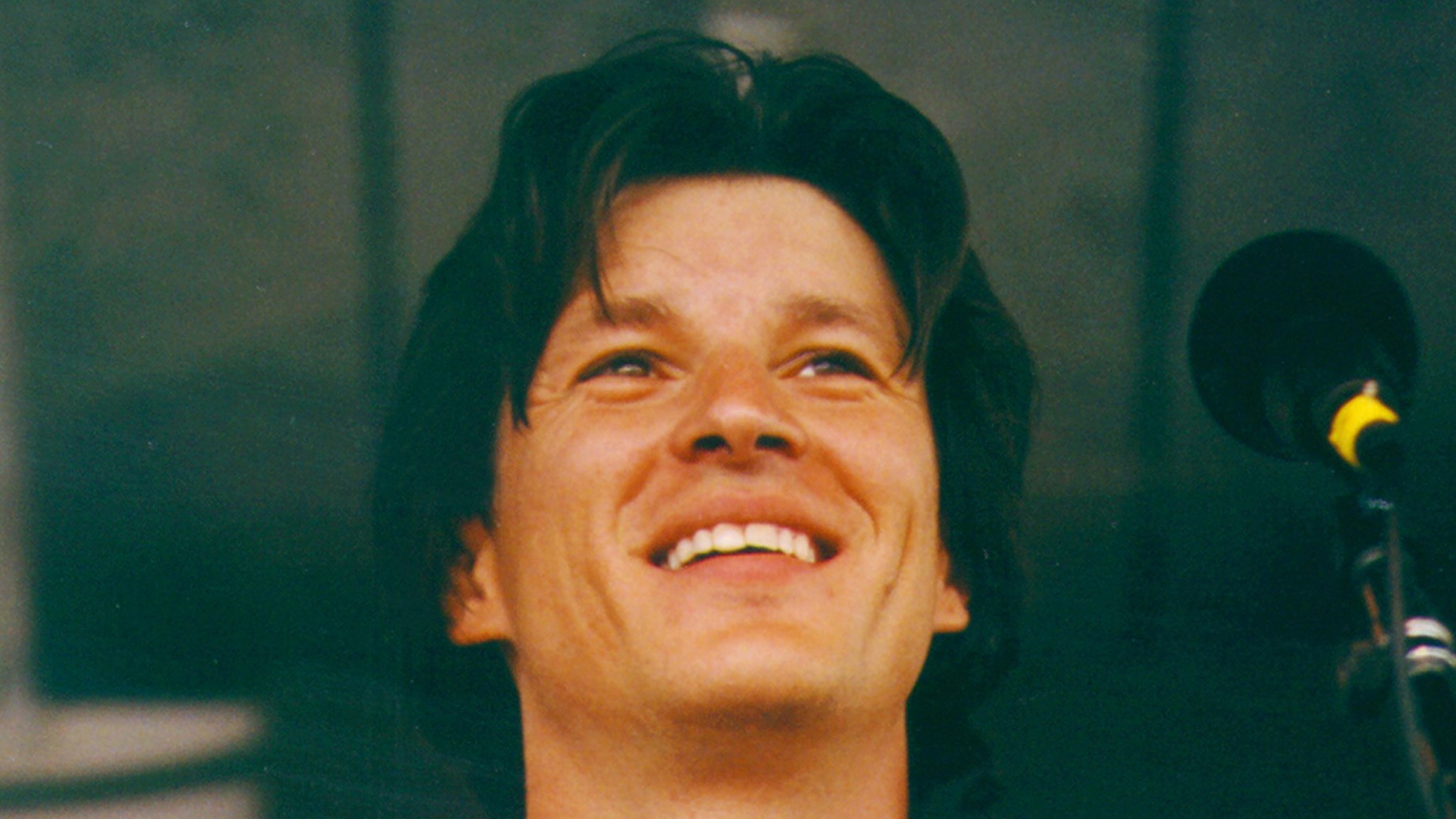 Bluegrass Singer, Country Songwriter Ronnie Bowman Dead at 64