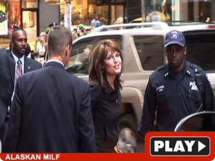 1018_palin_video1_tmz_-1